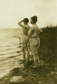Mulheres na praia, 1890.