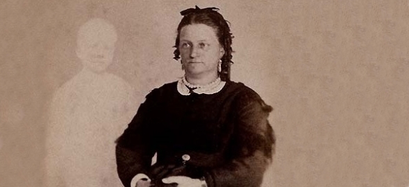 A sra. French de Boston com o espírito de seu filho. Por volta de 1868.